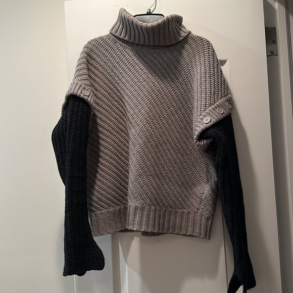 Equipment sweater size Small button details to be short sleeve sweater - Picture 4 of 7